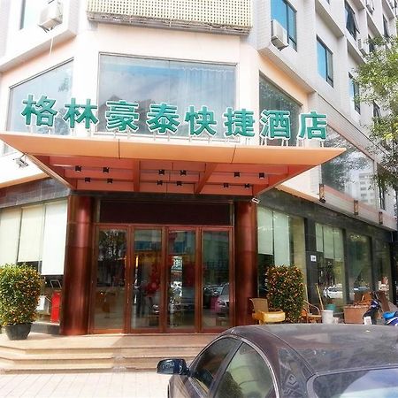 Greentree Inn Sanya He Ping Street Hotel Exterior photo